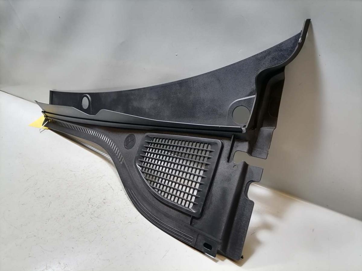 VW Golf 8 original Windlauf Abdeckung Wasserkasten vorn links Bj.2024